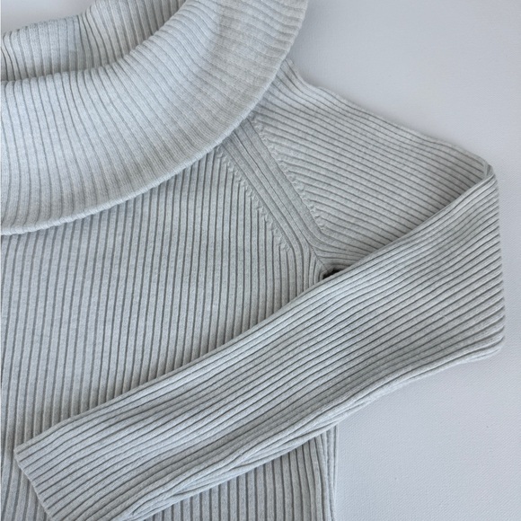 Womens Banana Republic Off-Shoulder Ribbed Ecru Sweater | Minimalist Chic Sz. S - Picture 7 of 8